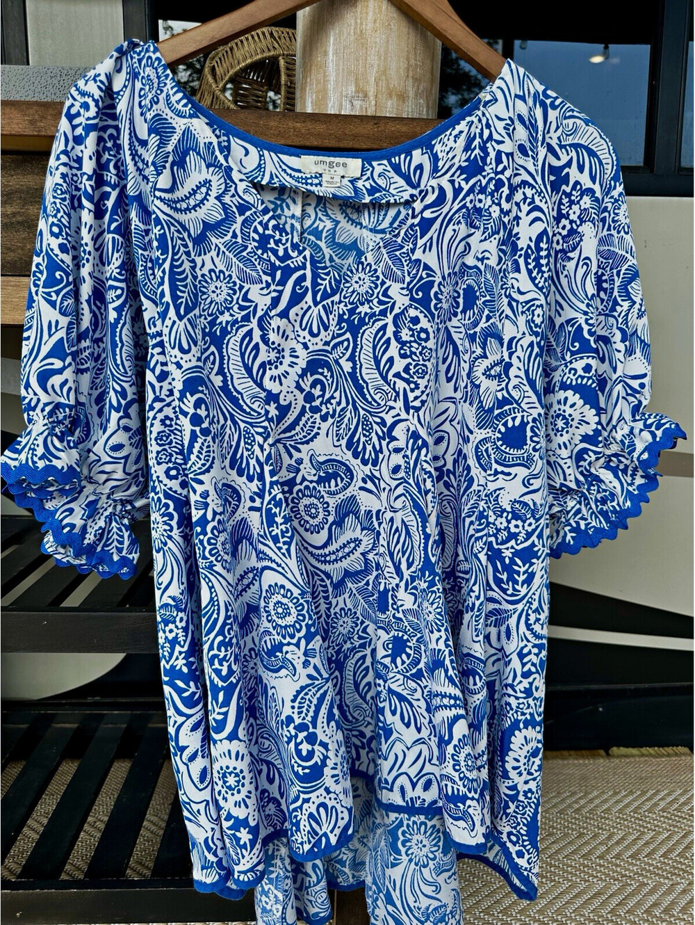 Umgee Blue White Floral Tunic Blouse 3/4 Sleeve Round Neck M Woven K8338